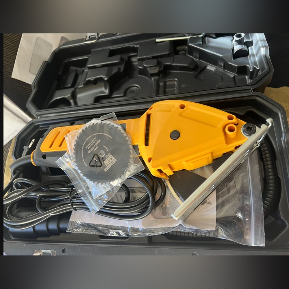 Yellow Electric Saw with Accessories
Retorazer Sam New!